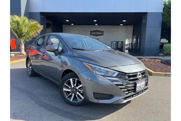 $19788 : Nissan Versa 2025 SV 4dr Sed image 1