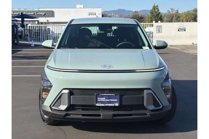 $23990 : Hyundai KONA 2025 SE 4dr Cro image 2