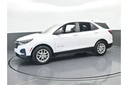 $17424 : Chevrolet Equinox 2023 LS 4d thumbnail