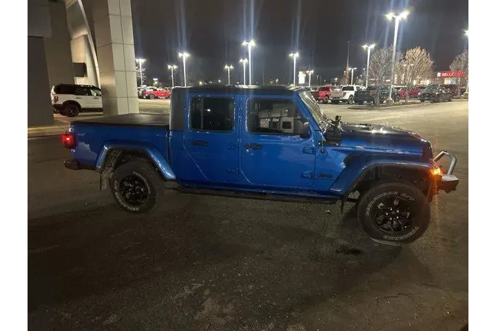$29995 : Jeep Gladiator 2021 4x4 Spor image 6