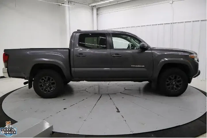 $30995 : Toyota Tacoma 2023 4x2 SR5 4 image 2