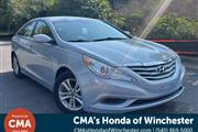 PRE-OWNED 2013 HYUNDAI SONATA en Madison WV