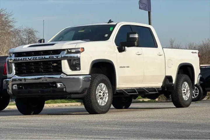 $39990 : Chevrolet Silverado 2500HD 2 image 8