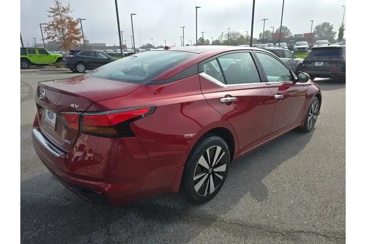 $24500 : Nissan Altima 2021 AWD 2.5 S image 5