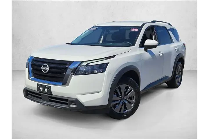 $28934 : Nissan Pathfinder 2025 SV 4d image 1