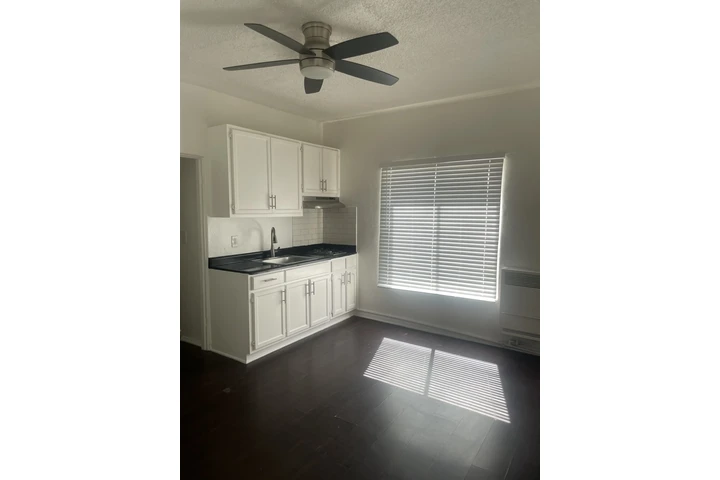 $1395 : 1443 S  BONNIE BREA image 5