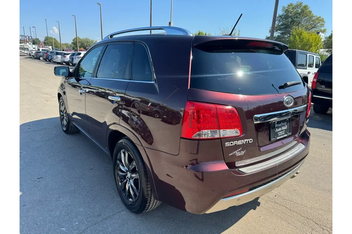 $4450 : 2013 Sorento AWD 4dr V6 SX image 4