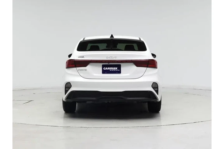 $18998 : Kia Forte 2023 LXS 4dr Sedan image 6