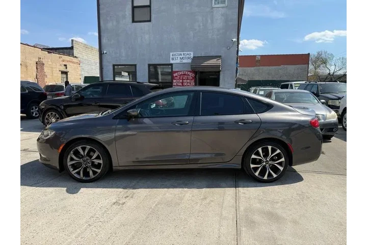$9995 : 2015 200 S AWD image 2