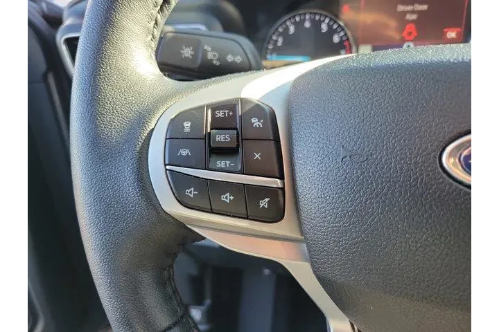 $28500 : Ford Explorer 2023 XLT 4dr S image 5