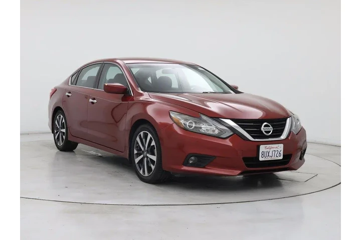 $13998 : Nissan Altima 2016 2.5 SR 4d image 1