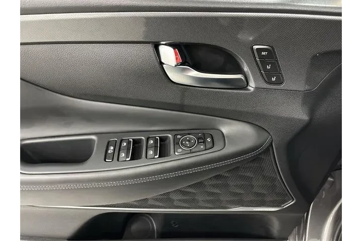 $24150 : Hyundai SANTA FE Plug-In Hyb image 5