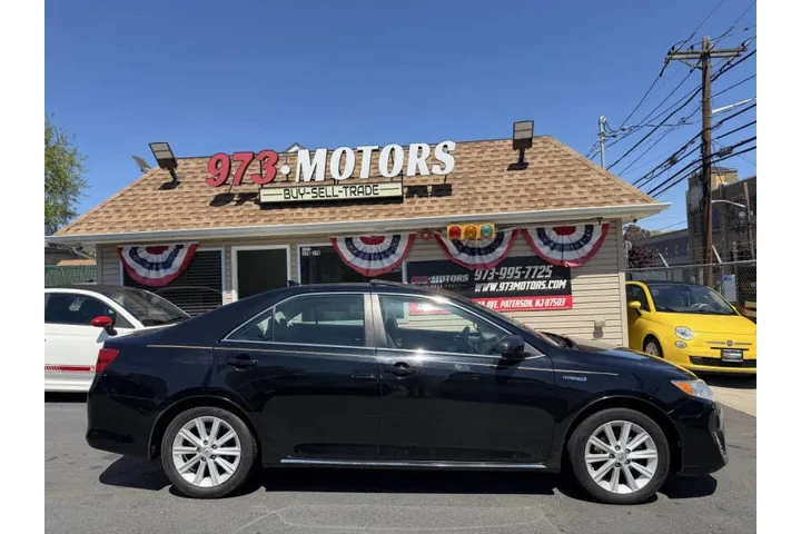 $7899 : 2014 Camry Hybrid XLE image 3