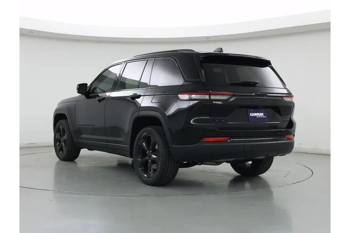 $30998 : Jeep Grand Cherokee 2023 4x4 image 2