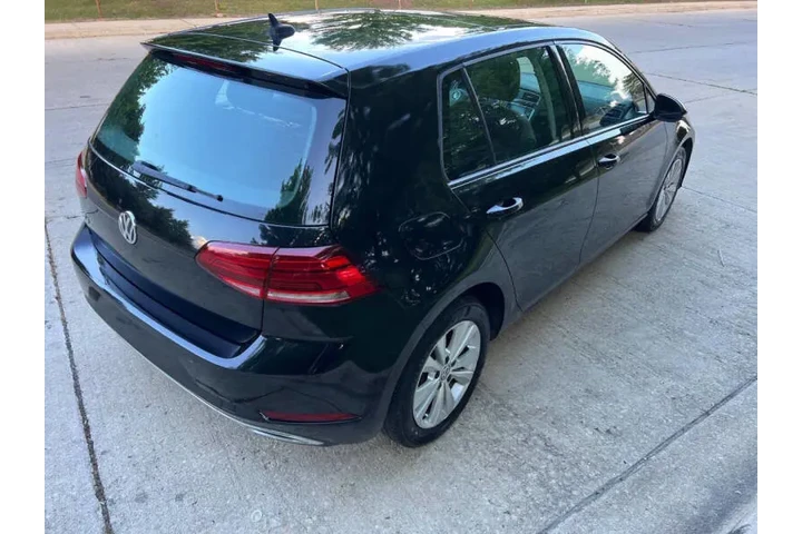 $9997 : 2020 Golf TSI image 8