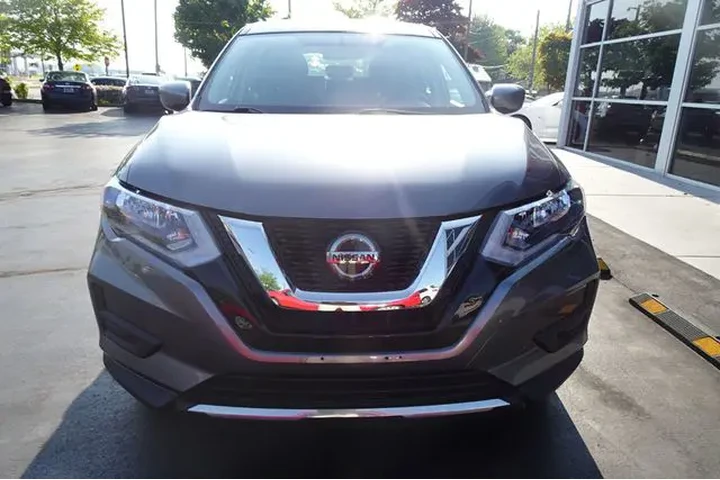 $14599 : 2018 Rogue image 3