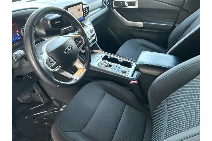 $31990 : Ford Explorer 2022 AWD XLT 4 image 10