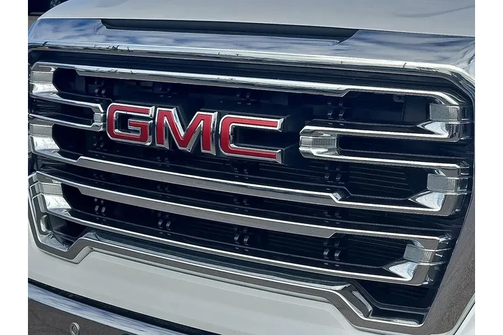 $39575 : GMC Sierra 1500 2020 4x4 SLT image 7