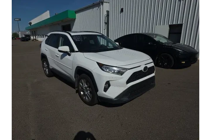 $20900 : Toyota RAV4 2019 XLE Premium image 1