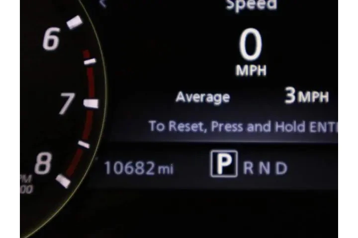 $34909 : Nissan Titan 2024 4x2 SV 4dr image 8