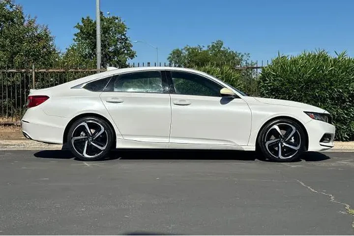 $25500 : Honda Accord 2020 Sport 4dr image 8