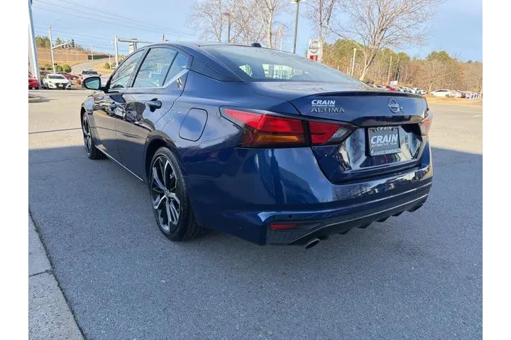 $21646 : Nissan Altima 2024 2.5 SR 4d image 5