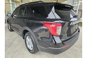$27990 : Ford Explorer 2022 AWD XLT 4 thumbnail