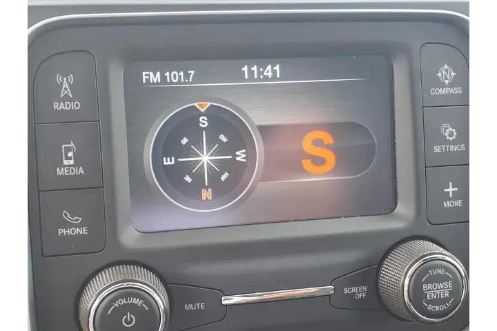 $28988 : Ram 1500 Classic 2024 4x2 SL image 9