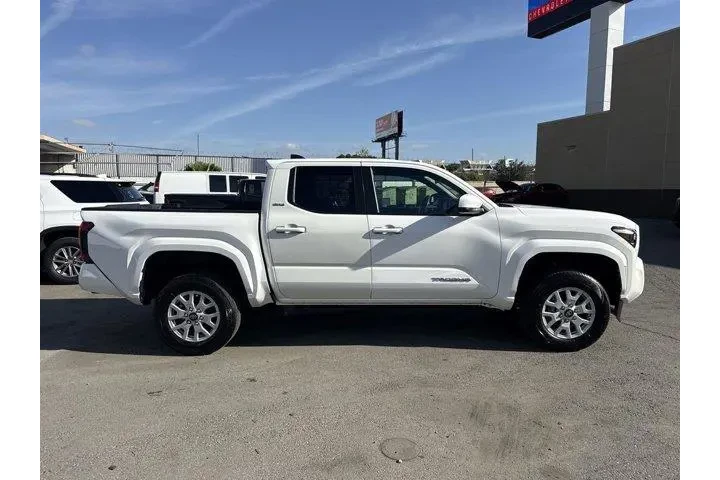 $30900 : Toyota Tacoma 2024 4x2 SR5 4 image 2