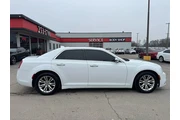 2016 300 4dr Sdn 300C RWD en Lexington