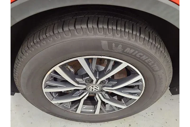 $11393 : Volkswagen Tiguan 2018 AWD 2 image 10