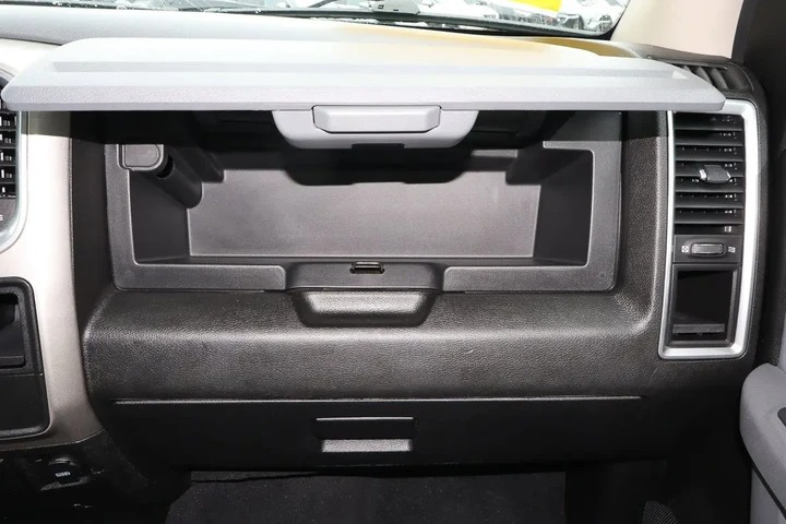 $26988 : 2020 1500 Classic SLT 4x4 Reg image 9