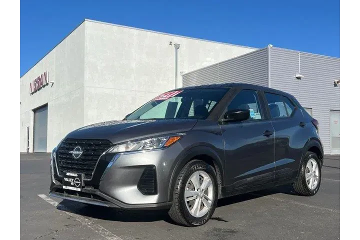 $12997 : Nissan Kicks 2023 S 4dr Cros image 2