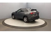 $28495 : Toyota RAV4 2023 AWD XLE 4dr thumbnail