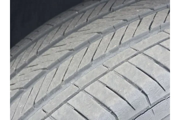 $15430 : Ford Taurus 2016 SEL 4dr Sed image 7