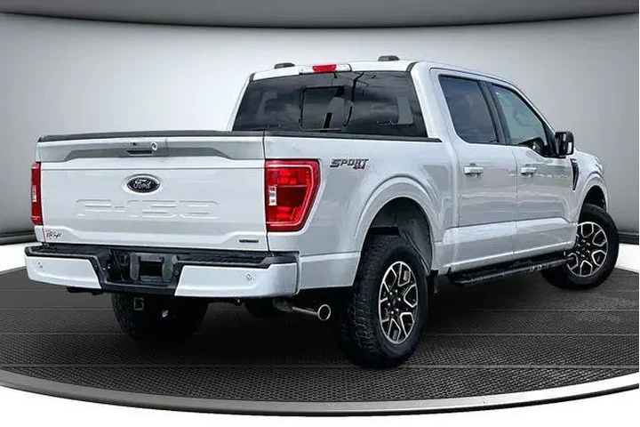 $39500 : Ford F-150 2023 4x4 Lariat 4 image 6
