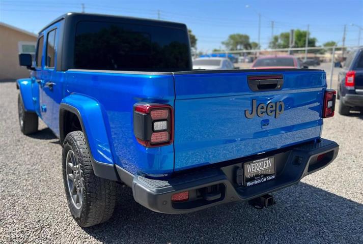 2021 JEEP GLADIATOR image 6