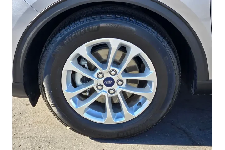 $19489 : Ford Escape 2022 SE 4dr SUV image 9