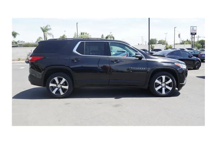 $23784 : 2021 Traverse LT Leather image 5