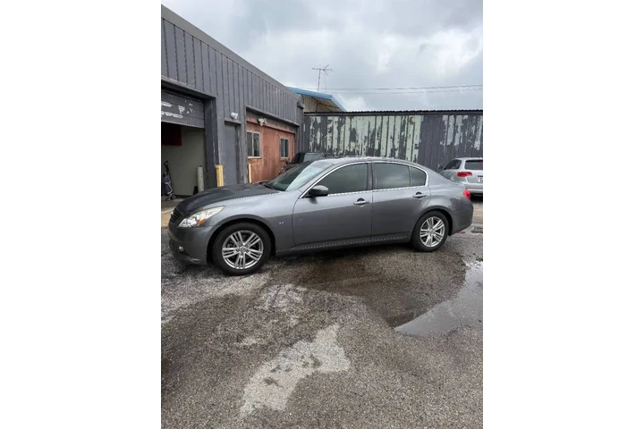 $8995 : 2015 Q40 image 3