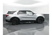 $33977 : Ford Explorer 2022 AWD ST 4d thumbnail