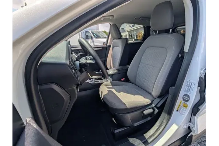 $16197 : Ford Escape 2022 SE 4dr SUV image 7