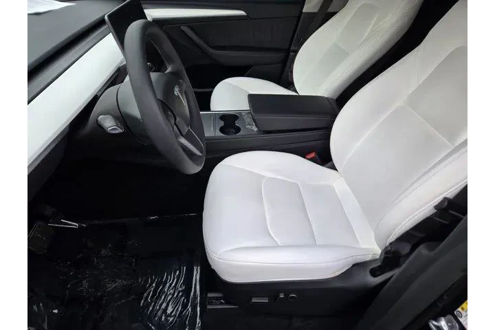 $35292 : Tesla Model Y 2024 Long Rang image 10