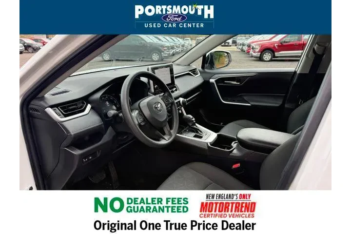 $28995 : Toyota RAV4 2025 AWD XLE 4dr image 4