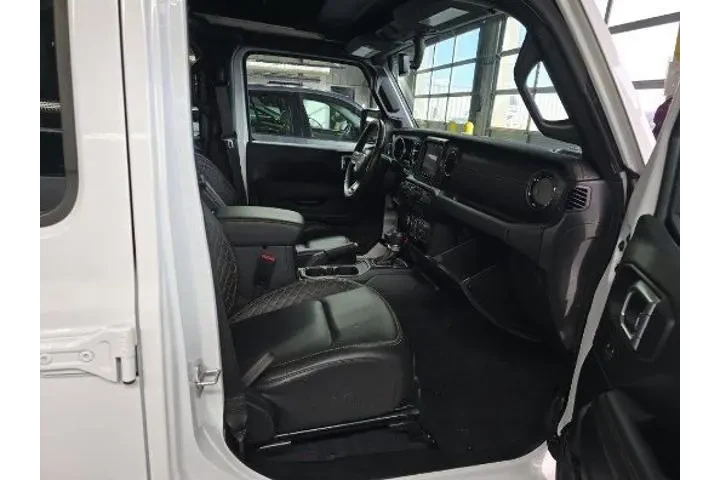 $37048 : Jeep Wrangler 2023 4x4 Sahar image 3