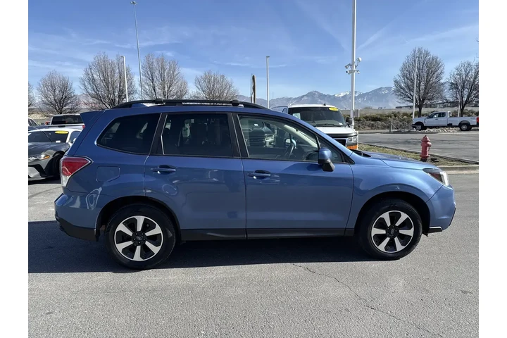 $11400 : Subaru Forester 2018 AWD 2.5 image 7