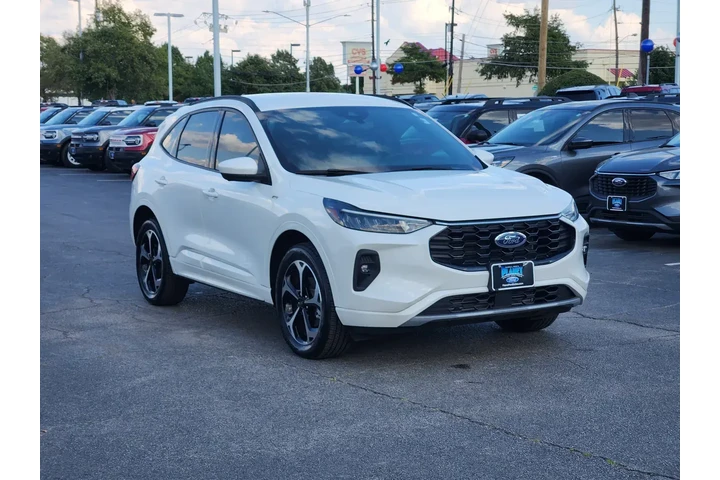 $30359 : Ford Escape 2024 AWD ST-Line image 3