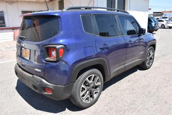 $11995 : 2018 Renegade Latitude FWD image 7