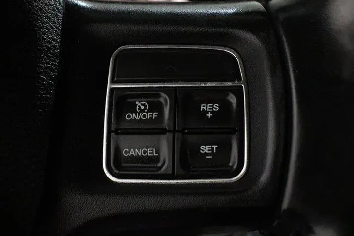 $27998 : Ram 2500 2016 4x4 Big Horn 4 image 10