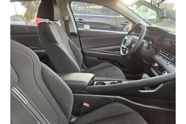 $19991 : Hyundai ELANTRA 2025 SEL Con image 8